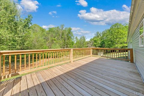 Tiny photo for 2781 Johnson School Road, Thaxton, VA 24174 (MLS # 366001)