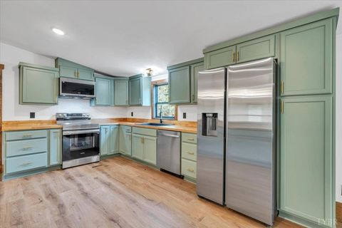 Tiny photo for 2781 Johnson School Road, Thaxton, VA 24174 (MLS # 366001)