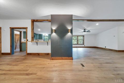Tiny photo for 2781 Johnson School Road, Thaxton, VA 24174 (MLS # 366001)