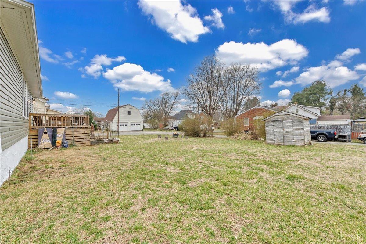 305 N Blair Street, Vinton, Virginia image 30