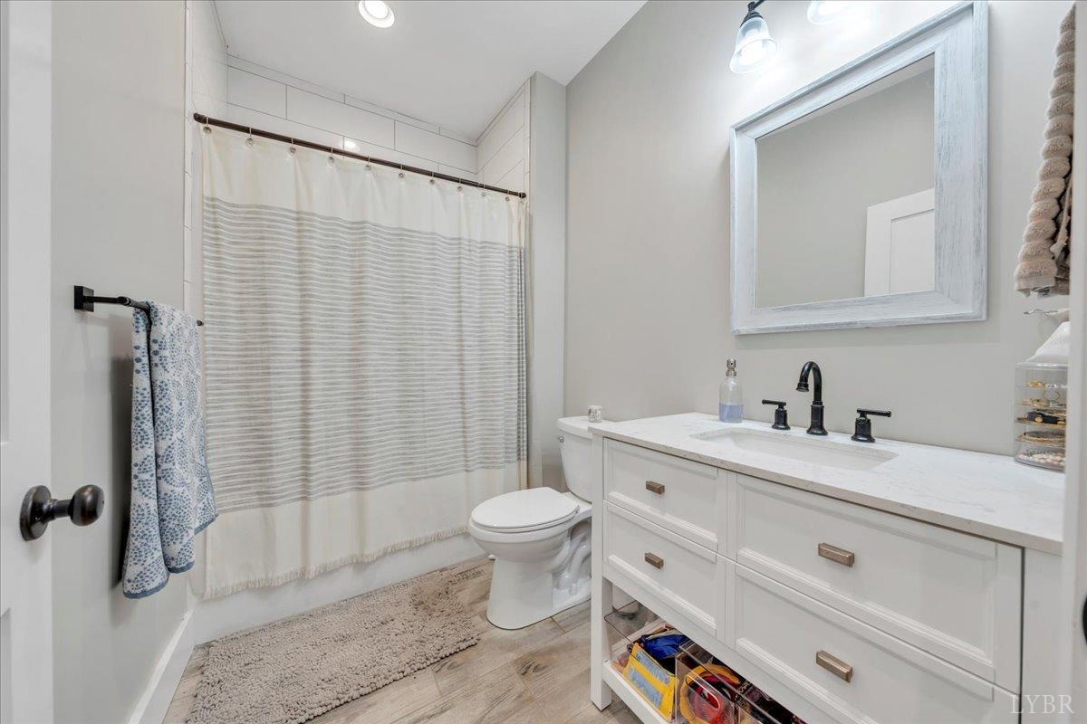 305 N Blair Street, Vinton, Virginia image 16
