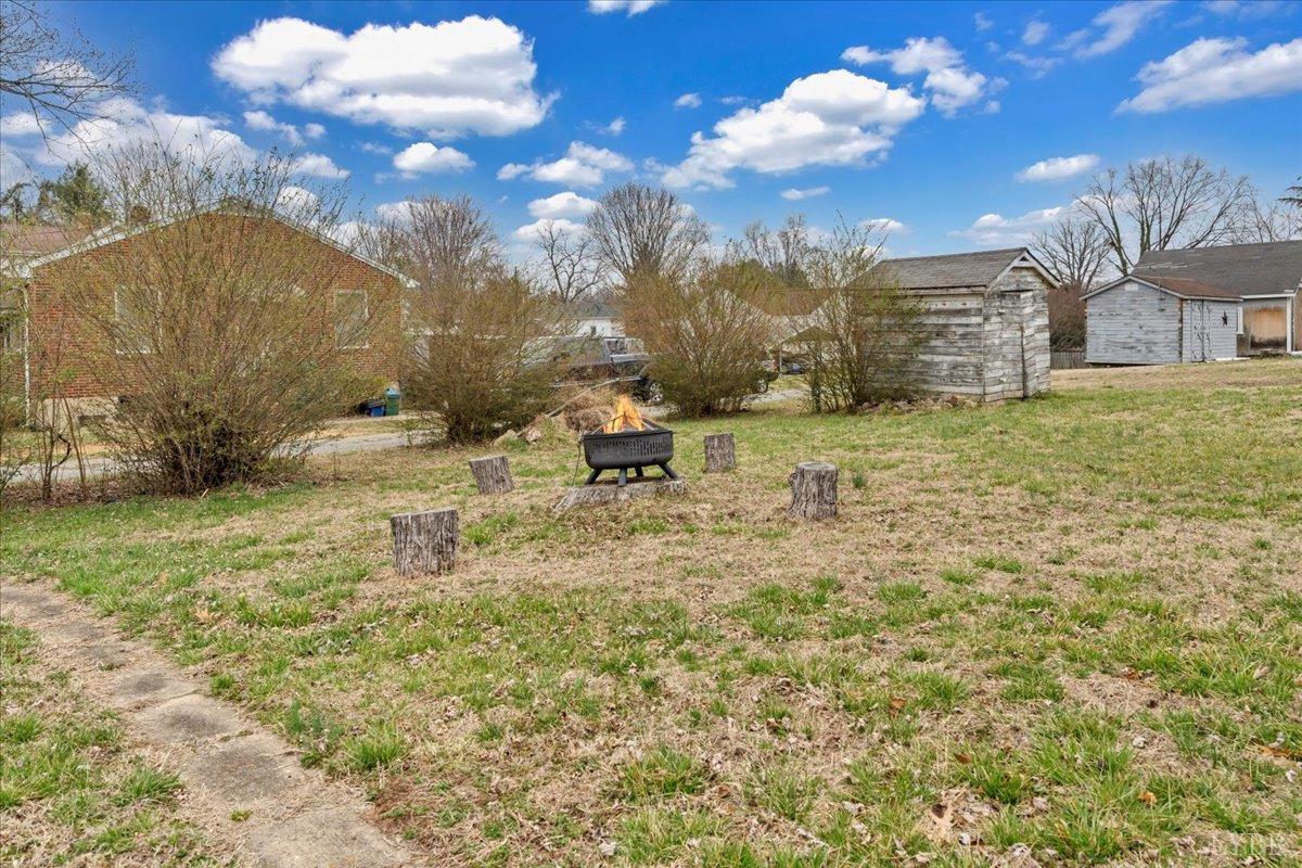 305 N Blair Street, Vinton, Virginia image 25