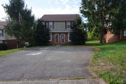 Multifamily For Sale - 112 Water Gate Drive<br/> Lynchburg, VA 24502