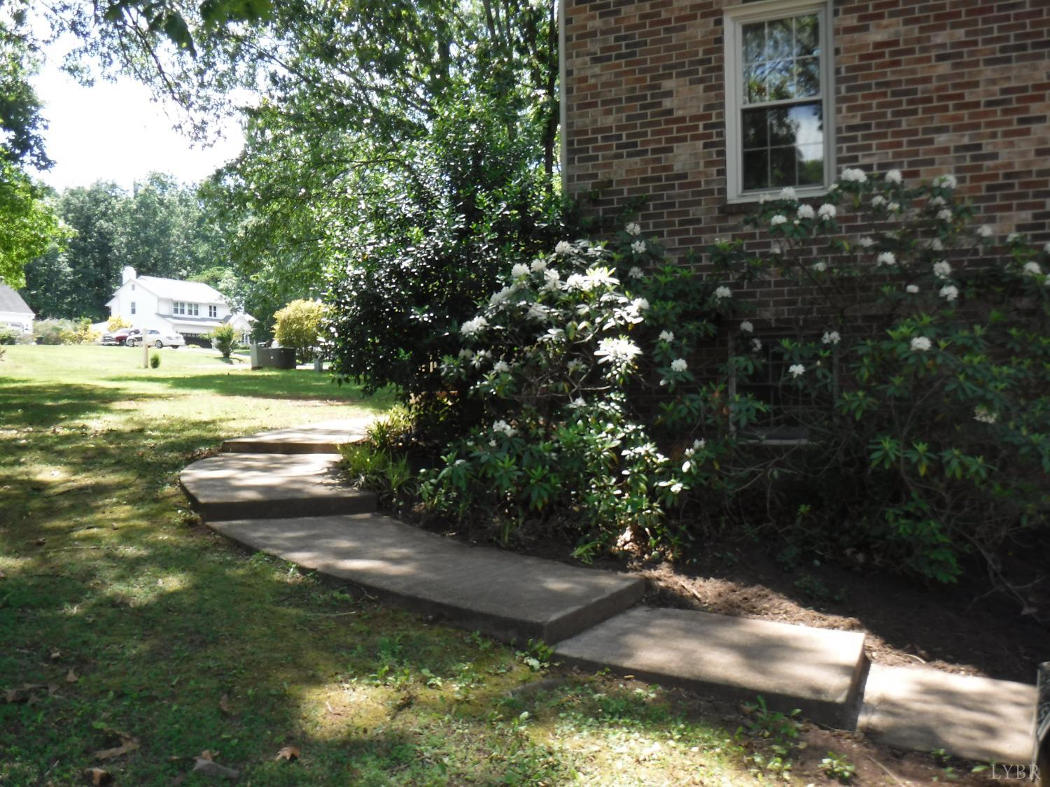 1184 Abbey Place Pl, Forest, Virginia image 5