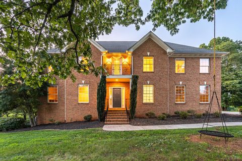 Tiny photo for 1039 Ashburn Drive, Forest, VA 24551 (MLS # 360893)