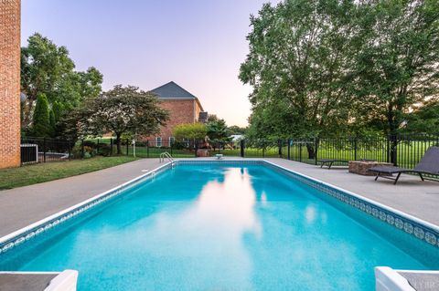 Tiny photo for 1039 Ashburn Drive, Forest, VA 24551 (MLS # 360893)