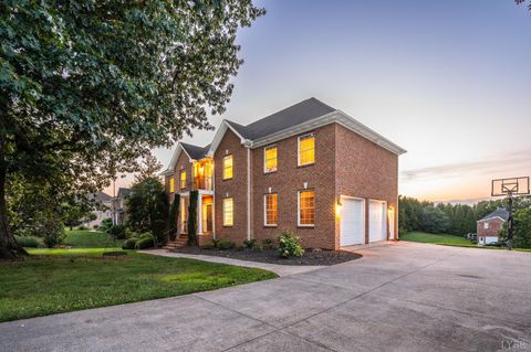 Tiny photo for 1039 Ashburn Drive, Forest, VA 24551 (MLS # 360893)