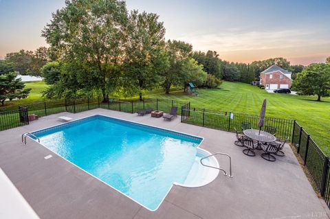 Tiny photo for 1039 Ashburn Drive, Forest, VA 24551 (MLS # 360893)