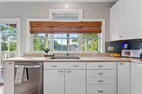 Tiny photo for 1039 Ashburn Drive, Forest, VA 24551 (MLS # 360893)