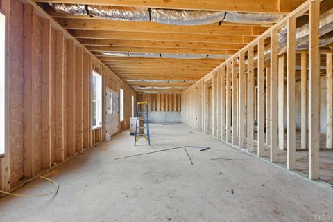 Tiny photo for 7 Wingfield Drive, Goode, VA 24556 (MLS # 364316)