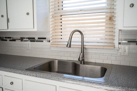 Tiny photo for 636 Willow Oak Terrace, Forest, VA 24551 (MLS # 364537)