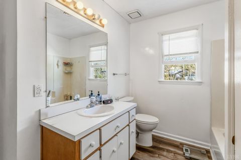 Tiny photo for 134 Robinwood Place, Danville, VA 24540 (MLS # 364438)