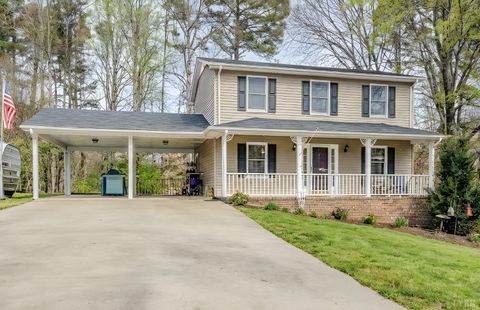 Photo of 134 Robinwood Place, Danville, VA 24540 (MLS # 364438)
