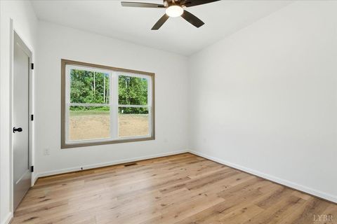 Tiny photo for 2730 Liberty Chapel Road, Appomattox, VA 24522 (MLS # 361534)