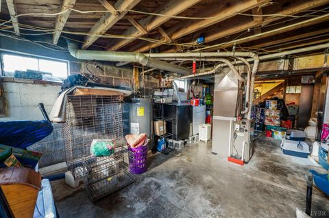 Tiny photo for 108 East Williams Street, Brookneal, VA 24528 (MLS # 364902)