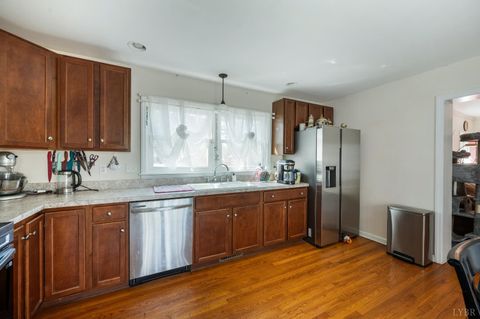 Tiny photo for 108 East Williams Street, Brookneal, VA 24528 (MLS # 364902)