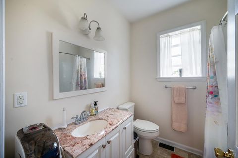 Tiny photo for 108 East Williams Street, Brookneal, VA 24528 (MLS # 364902)