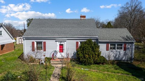 Tiny photo for 108 East Williams Street, Brookneal, VA 24528 (MLS # 364902)