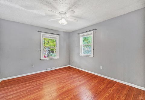 Tiny photo for 108 Minuteman Drive, Forest, VA 24551 (MLS # 362584)