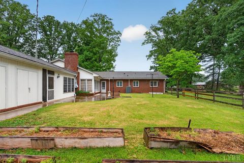 Tiny photo for 111 Oaklawn Terrace Ter, Gretna, VA 24557 (MLS # 366547)