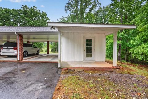 Tiny photo for 111 Oaklawn Terrace Ter, Gretna, VA 24557 (MLS # 366547)