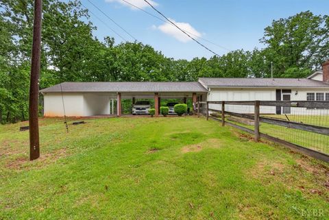 Tiny photo for 111 Oaklawn Terrace Ter, Gretna, VA 24557 (MLS # 366547)