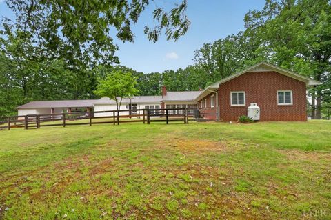 Tiny photo for 111 Oaklawn Terrace Ter, Gretna, VA 24557 (MLS # 366547)