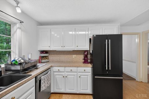 Tiny photo for 111 Oaklawn Terrace Ter, Gretna, VA 24557 (MLS # 366547)