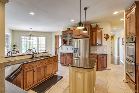 Tiny photo for 107 Emory Way, Amherst, VA 24521 (MLS # 363770)
