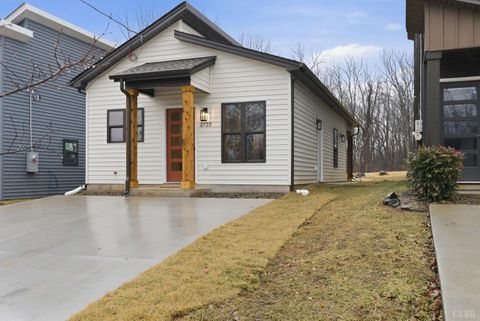 Tiny photo for 2723 Rainbow Circle, Lynchburg, VA 24501 (MLS # 364589)