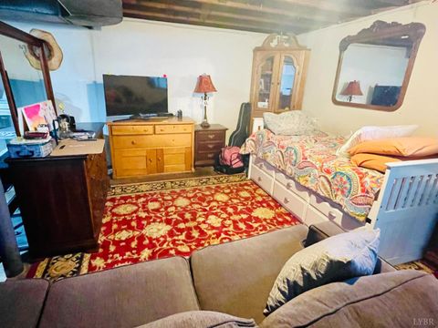 Tiny photo for 703 North Street, Bedford, VA 24523 (MLS # 365676)