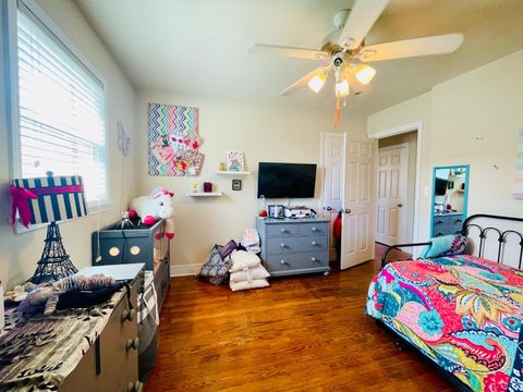 Tiny photo for 703 North Street, Bedford, VA 24523 (MLS # 365676)