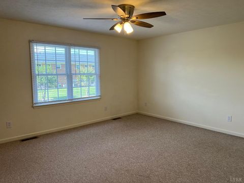Tiny photo for 314 Breezewood Drive #J, Lynchburg, VA 24502 (MLS # 362755)