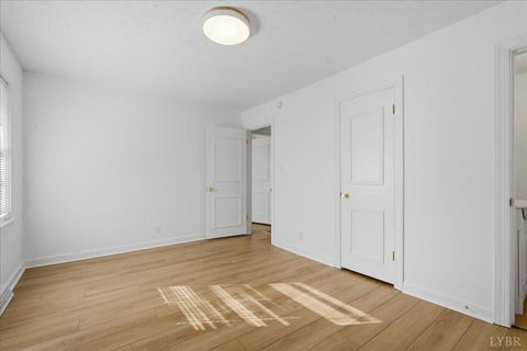 Tiny photo for 230 george Street, Lynchburg, VA 24502 (MLS # 363773)