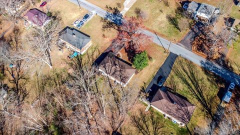 Tiny photo for 230 george Street, Lynchburg, VA 24502 (MLS # 363773)