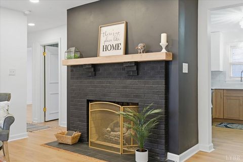 Tiny photo for 230 george Street, Lynchburg, VA 24502 (MLS # 363773)