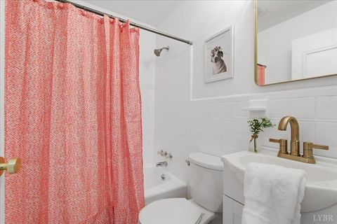 Tiny photo for 230 george Street, Lynchburg, VA 24502 (MLS # 363773)