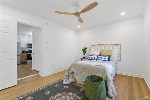 Tiny photo for 230 george Street, Lynchburg, VA 24502 (MLS # 363773)