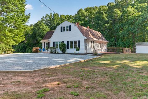Tiny photo for 644 Campbell Crossing Road, Meherrin, VA 23954 (MLS # 366332)