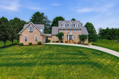 Photo of 1244 Cedarberry LN, Forest, VA 24551 (MLS # 367137)