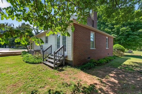 Tiny photo for 68 Birchtree Lane, Concord, VA 24538 (MLS # 366675)