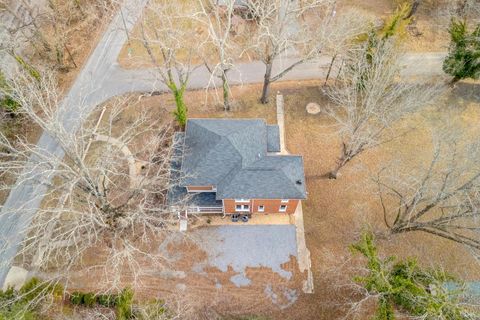 Tiny photo for 211 Cook Avenue, Brookneal, VA 24528 (MLS # 363095)