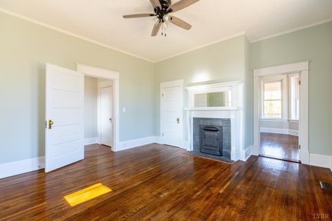 Tiny photo for 211 Cook Avenue, Brookneal, VA 24528 (MLS # 363095)
