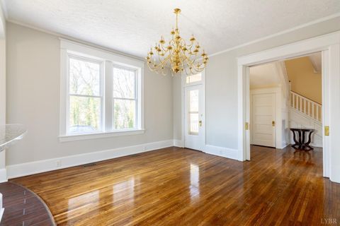 Tiny photo for 211 Cook Avenue, Brookneal, VA 24528 (MLS # 363095)