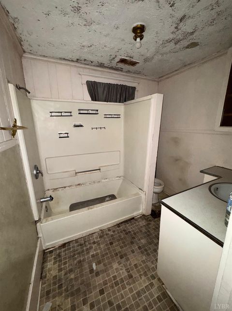 Tiny photo for 109 Cedar Gate Road, Monroe, VA 24574 (MLS # 363637)