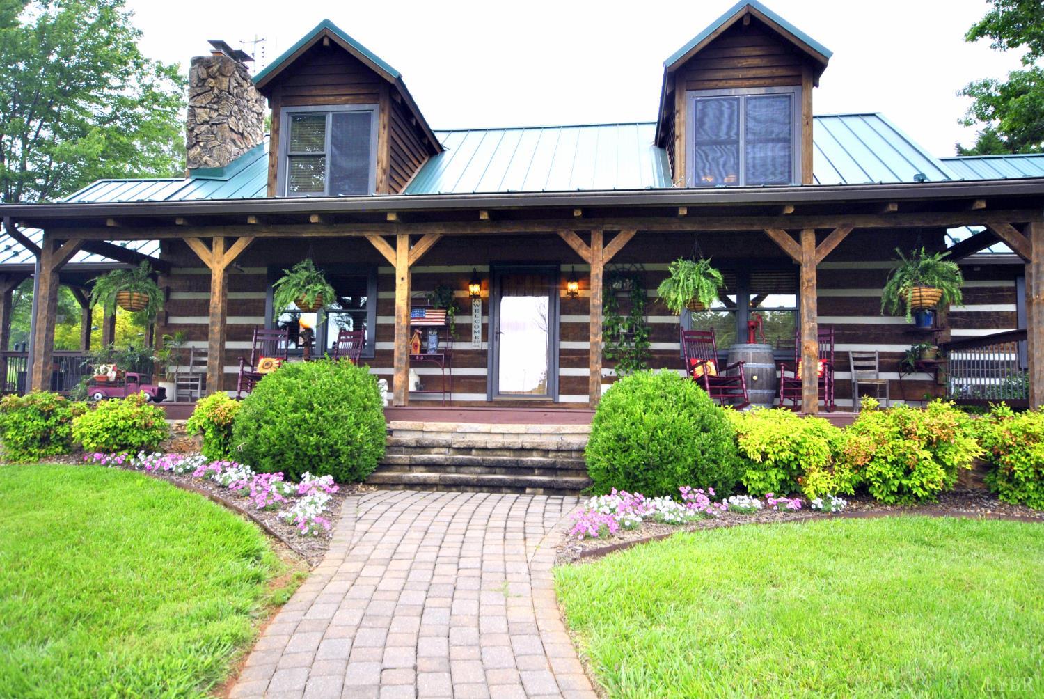202 Springhill Circle, Bedford, Virginia image 2