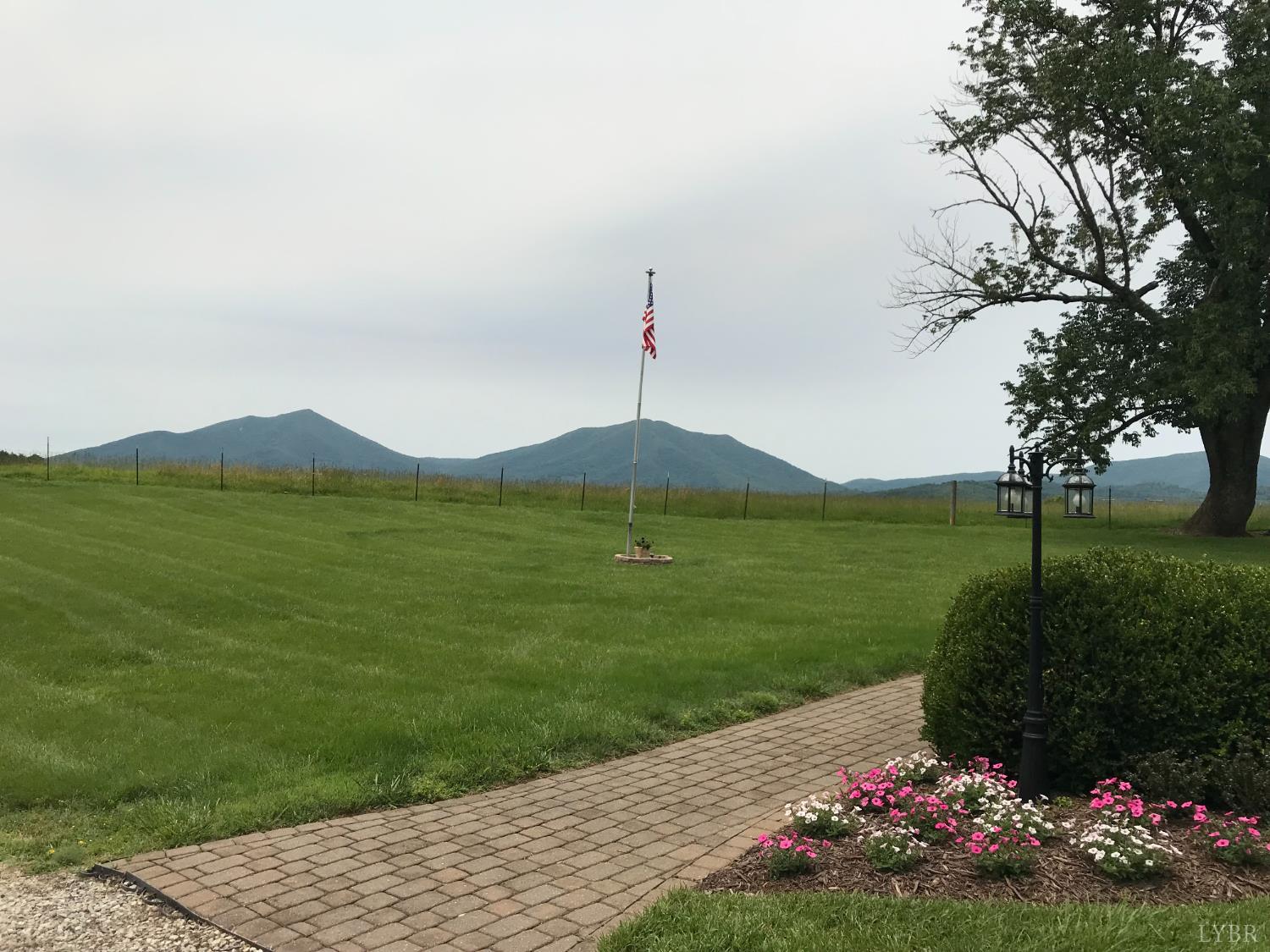 202 Springhill Circle, Bedford, Virginia image 6