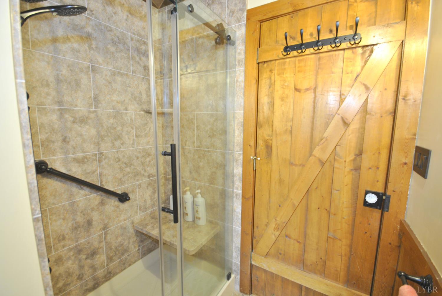 202 Springhill Circle, Bedford, Virginia image 32