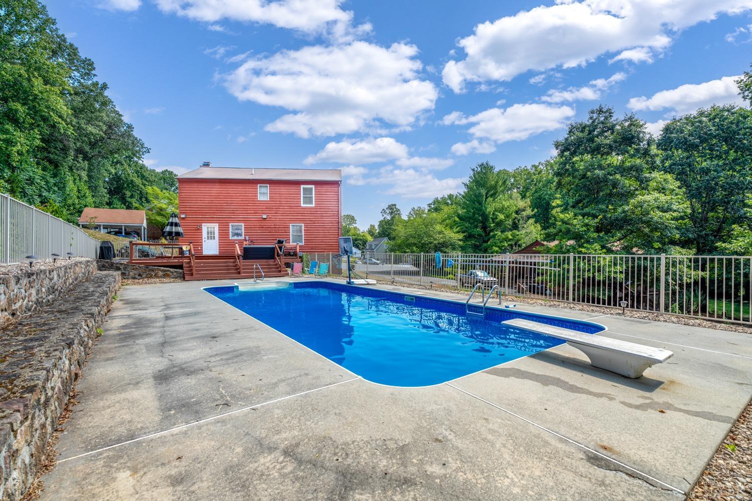 121 Laurel Lane, Lynchburg, Virginia image 11