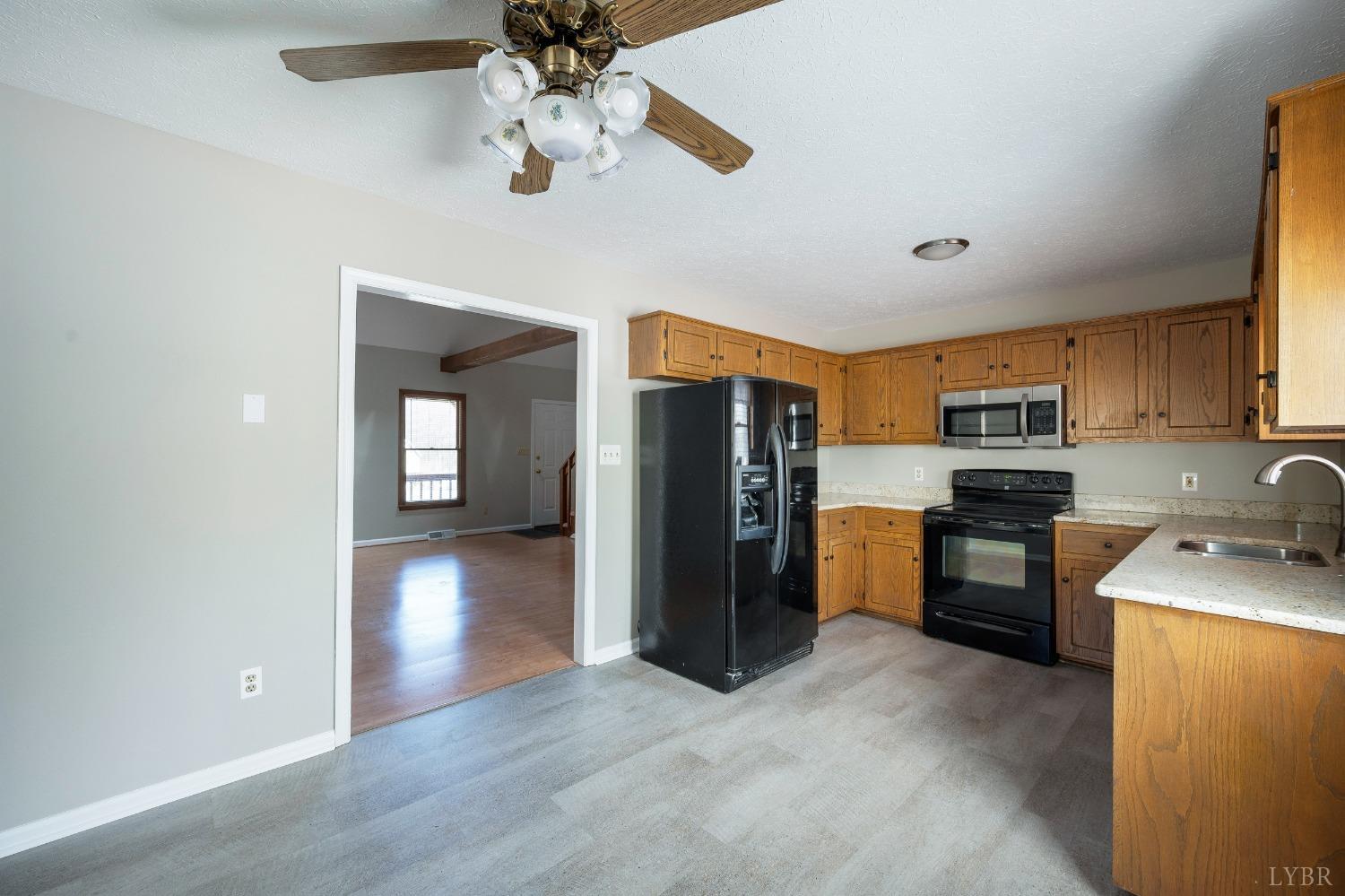 121 Laurel Lane, Lynchburg, Virginia image 17